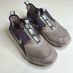 Nike big girls shoes size 3